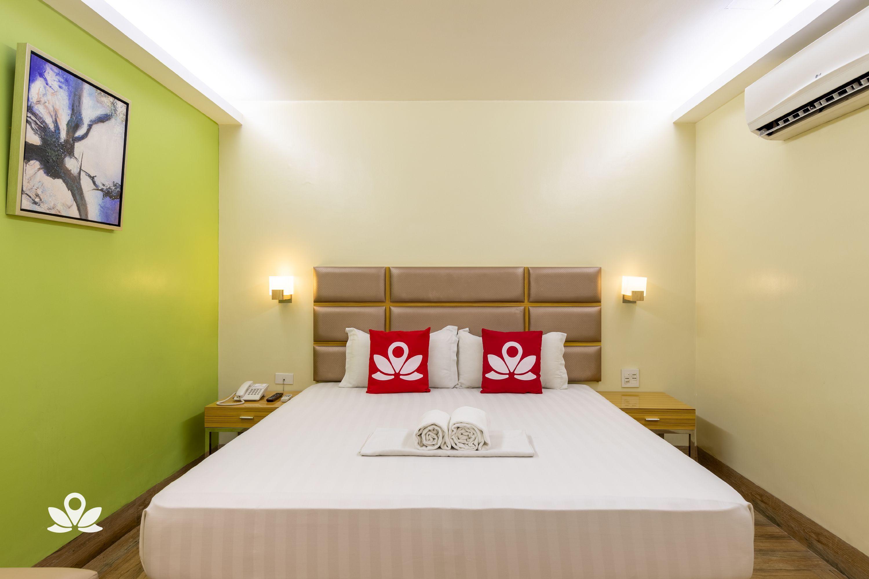 Sun Star Grand Hotel Manila Exterior photo
