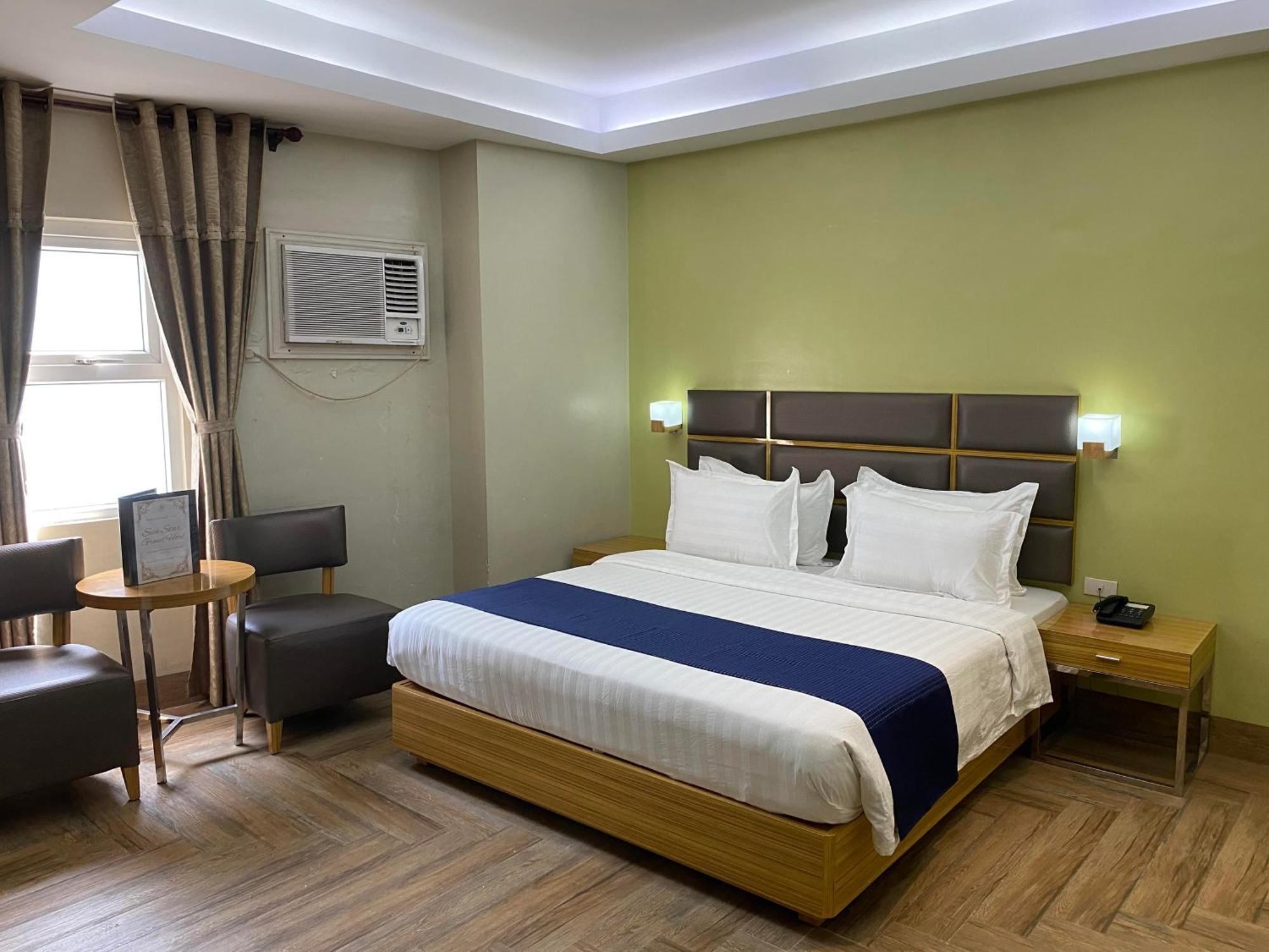 Sun Star Grand Hotel Manila Exterior photo